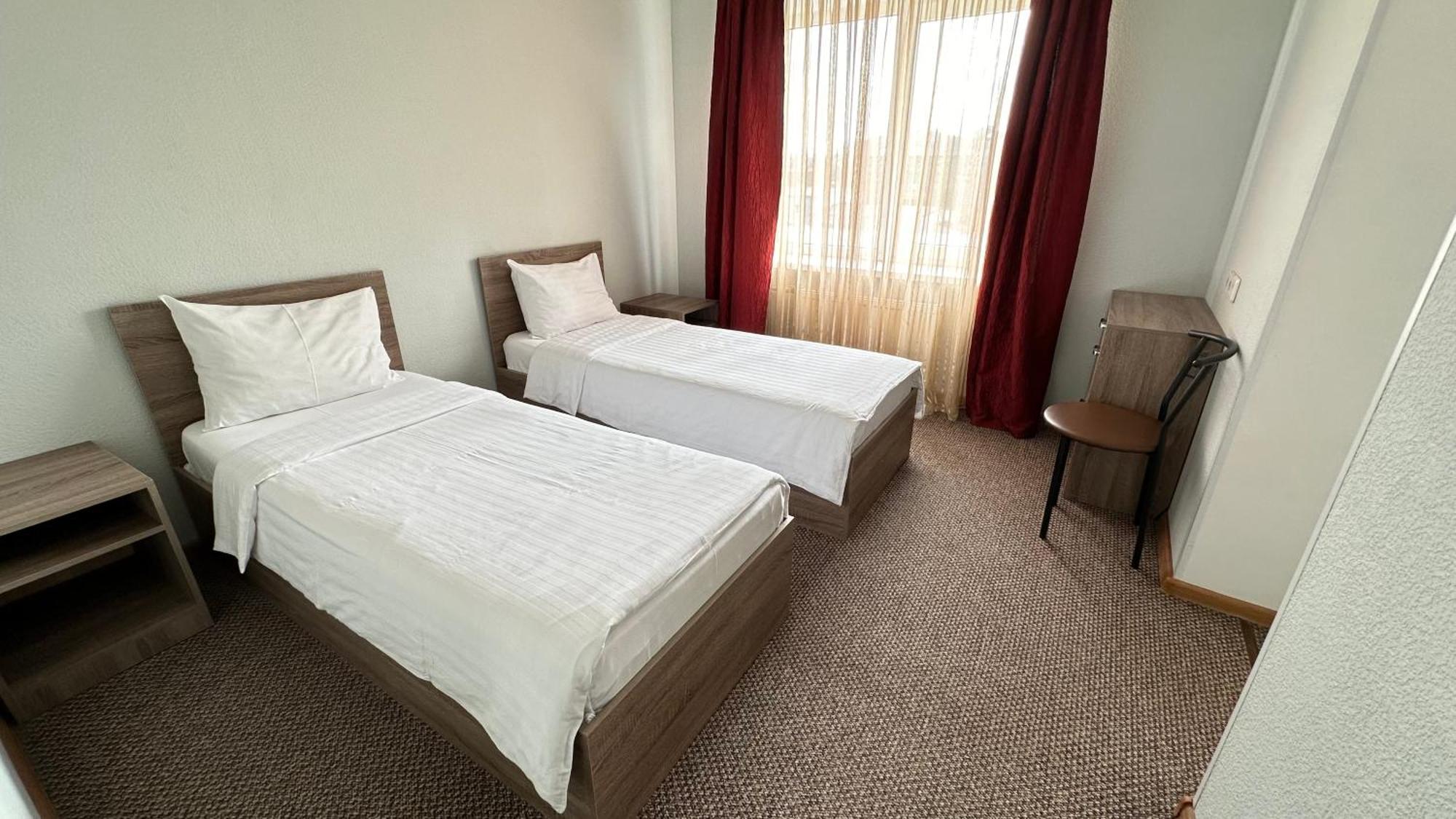 Hotel Yavir 3*
