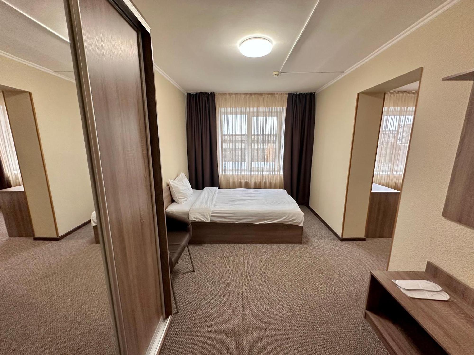 Yavir Hotel 3*