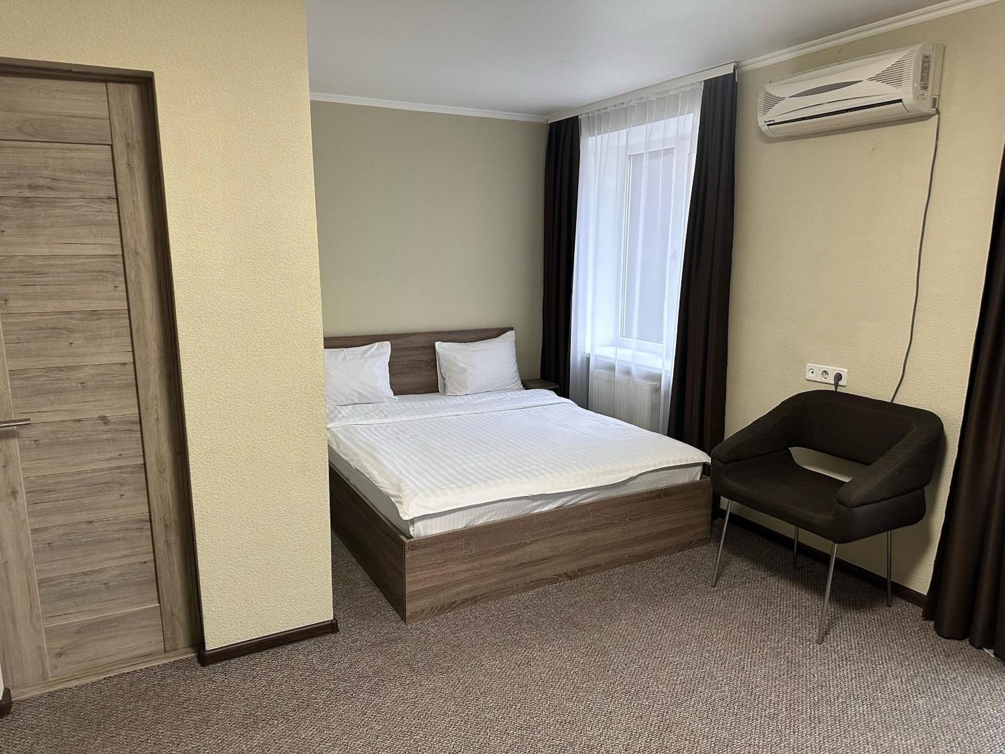 Yavir Hotel Połtawa